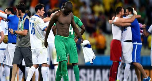 صيد المونديال.. خطأ تحكيمي قاتل وفرص يونانية وانفعال دروجبا في ليلة خروج الأفيال من البرازيل